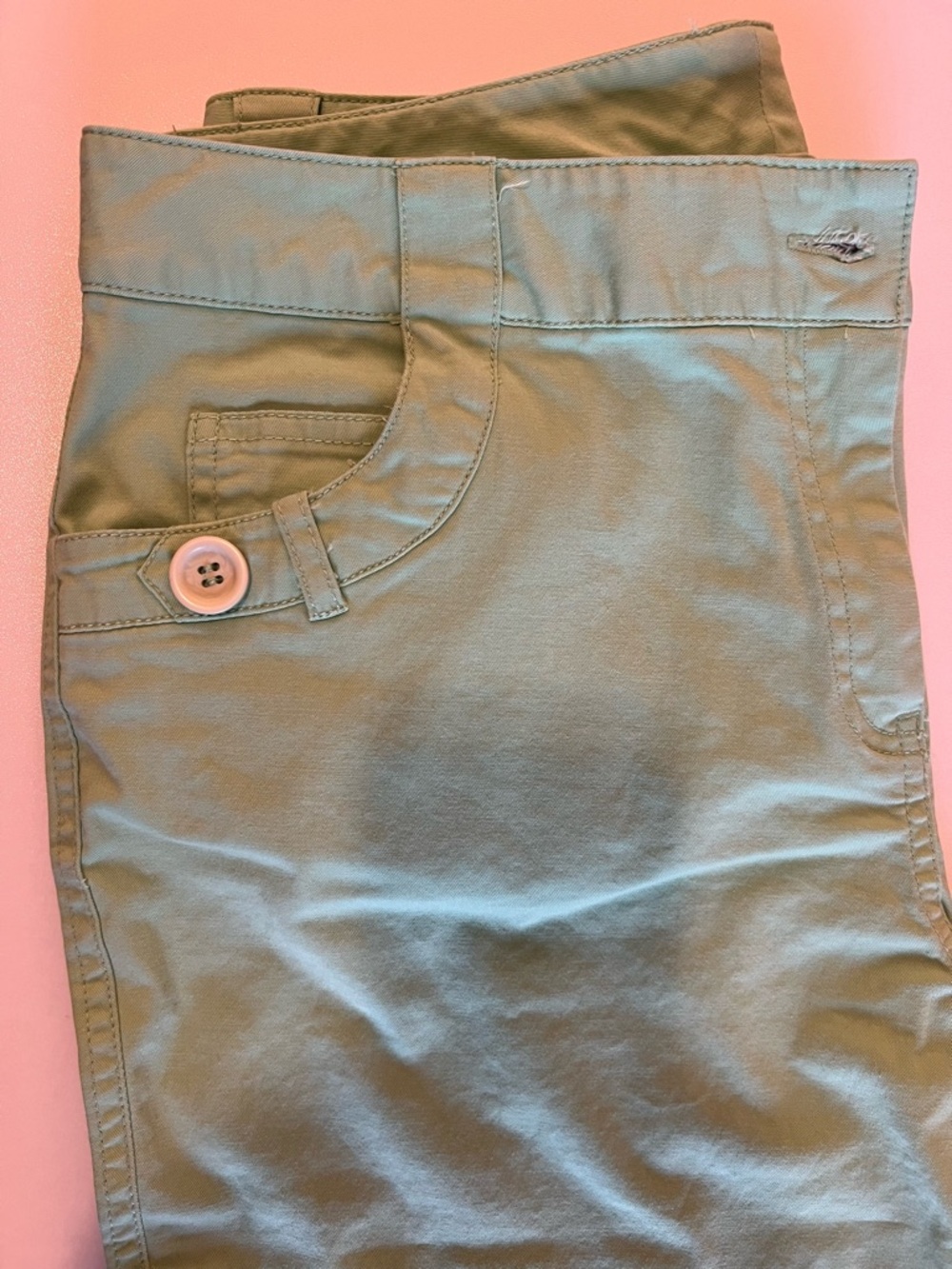 Bundle of 2 Pair of Women’s Size 8 Capris & Jeans (NWOT/EUC) - Picture 5 of 12